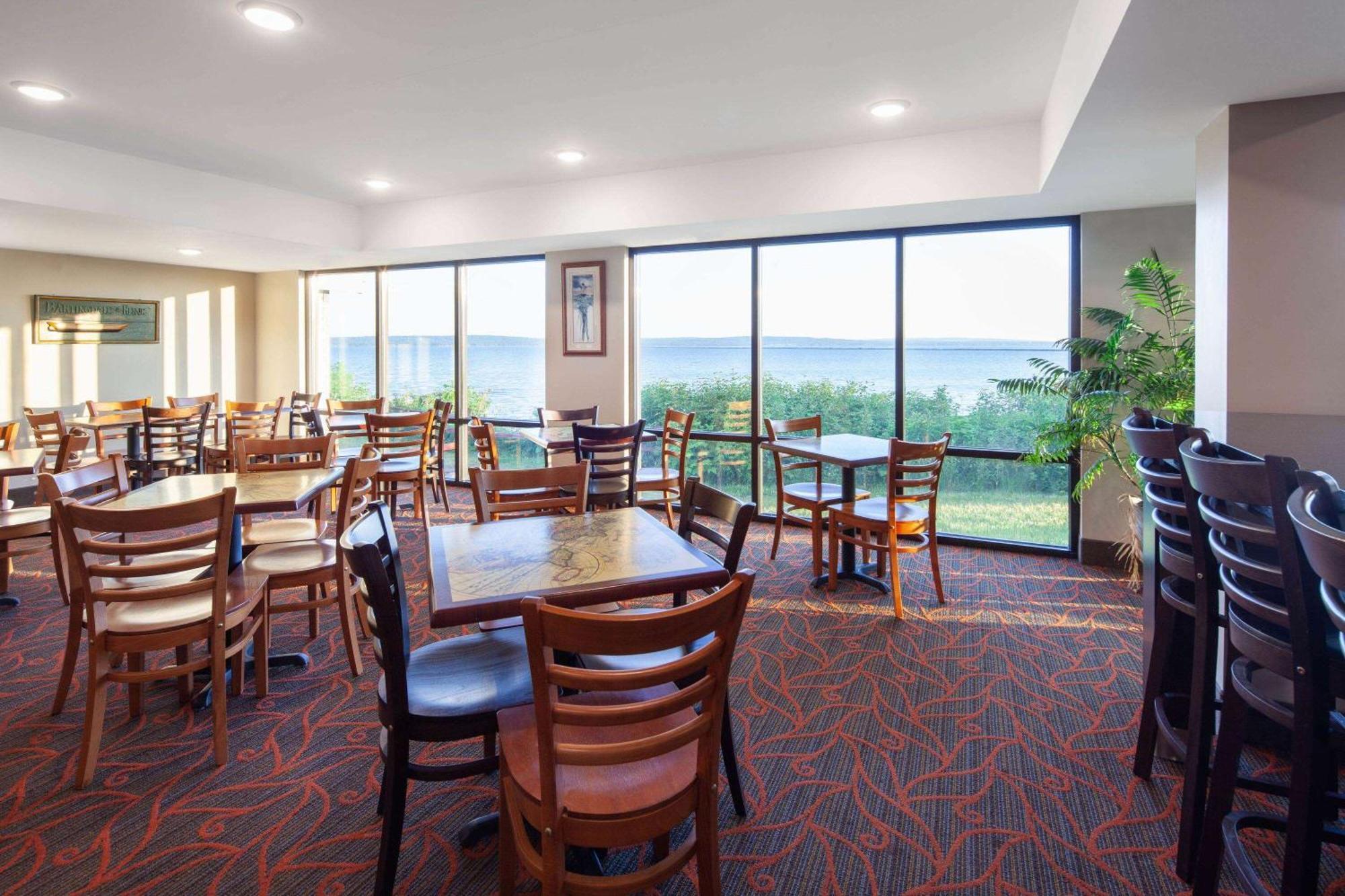 Americinn By Wyndham Hotel