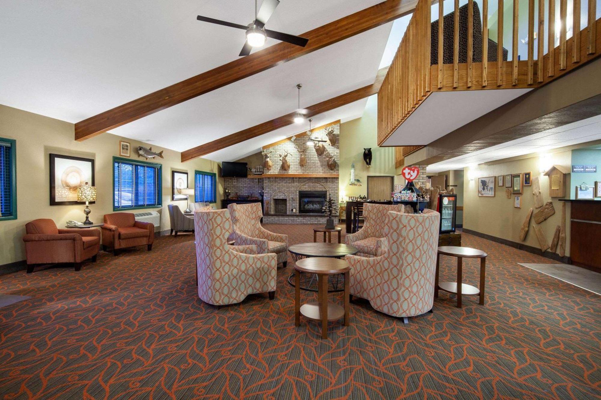 Hotel Americinn By Wyndham 3*
